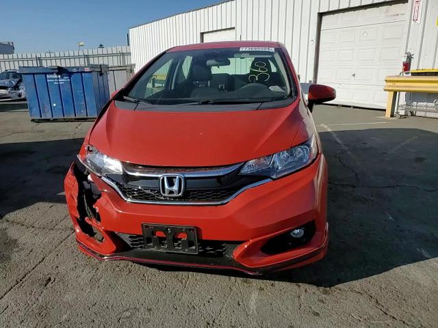 3HGGK5G69JM705783 2018 Honda Fit Sport