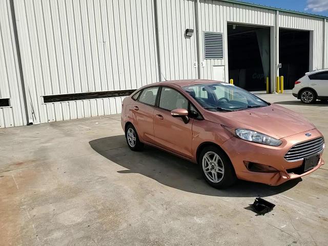 2017 Ford Fiesta - Image 10