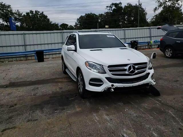 2016 Mercedes-Benz GLE - Image 11