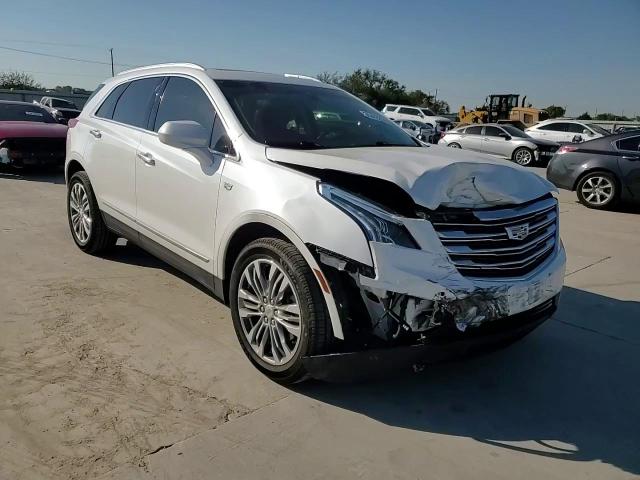 2017 Cadillac XT5 - Image 12