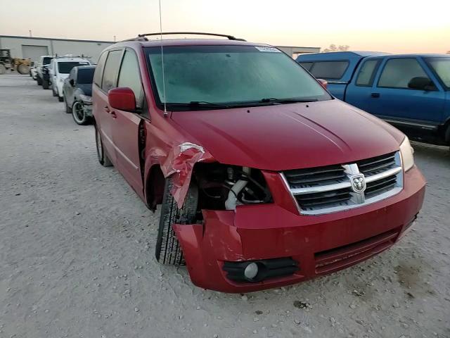 2010 Dodge Caravan - Image 11