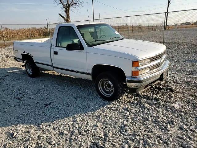 1998 Chevrolet Gmt-400 K1500 VIN: 1GCEK14R1WZ203739 Lot: 77809444