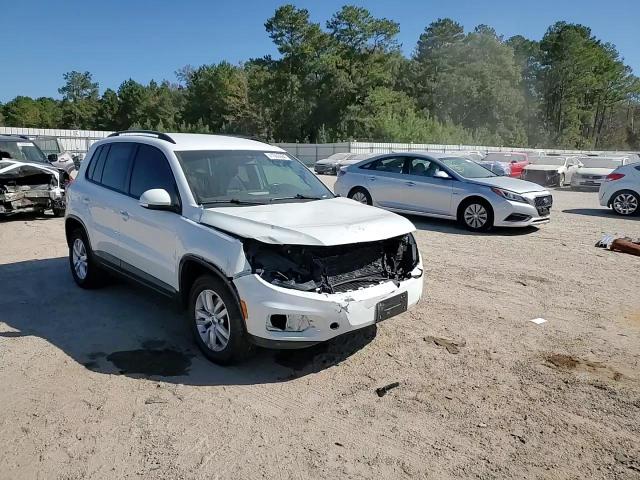 2017 Volkswagen Tiguan S VIN: WVGAV7AX1HK015936 Lot: 77042884