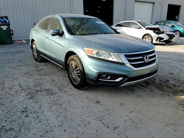 2015 Honda Crosstour - Image 12