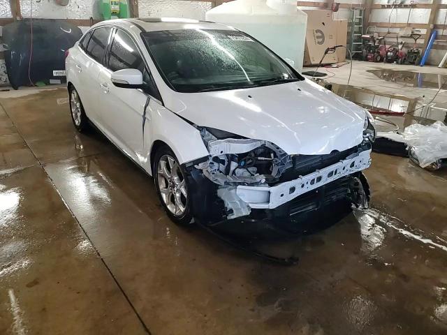 1FADP3J22EL223148 2014 Ford Focus Titanium