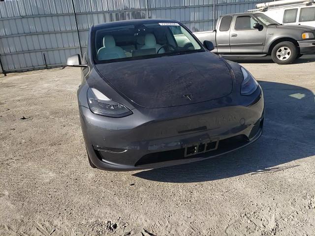 2022 Tesla Model Y VIN: 7SAYGDEE7NF544744 Lot: 77729694