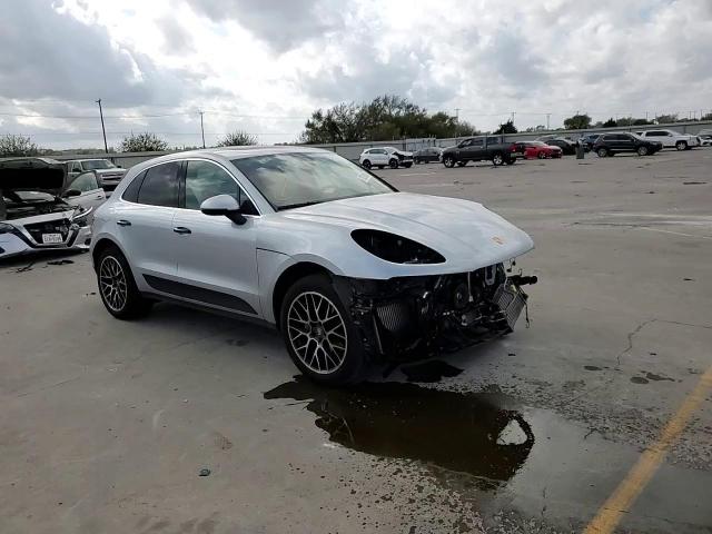 2018 Porsche Macan S VIN: WP1AB2A57JLB34622 Lot: 78230294