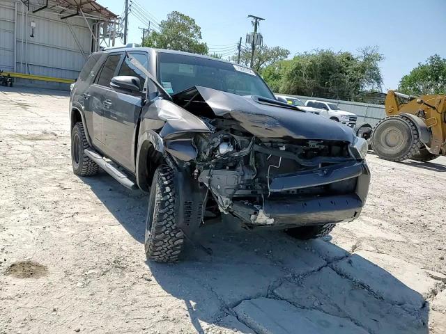2018 Toyota 4Runner - Image 11