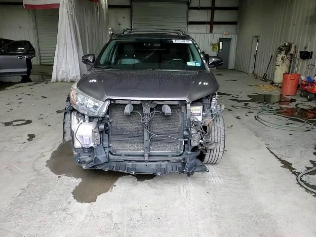 2016 Toyota Highlander - Image 15