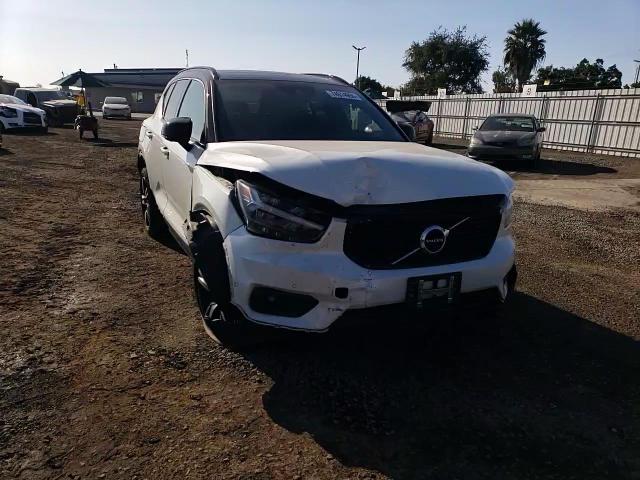 2022 Volvo Xc40 T5 R-Design VIN: YV4162UM2N2712319 Lot: 74614994