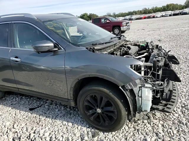 2016 Nissan Rogue - Image 10