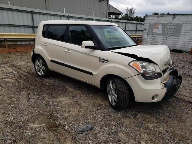 2011 Kia Soul + VIN: KNDJT2A21B7713183 Lot: 73892554