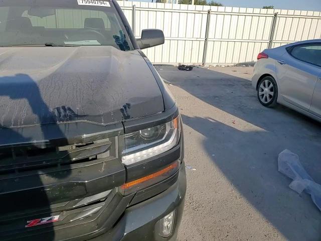 2018 Chevrolet Silverado - Image 12