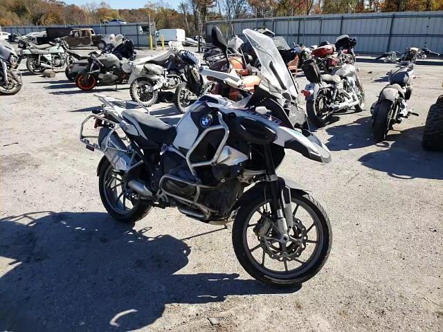 2022 BMW R 1250 Gs Adventure VIN: WB10M1307N6F08749 Lot: 77943134