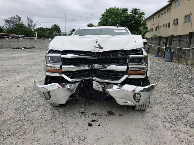 2017 Chevrolet Silverado - Image 11
