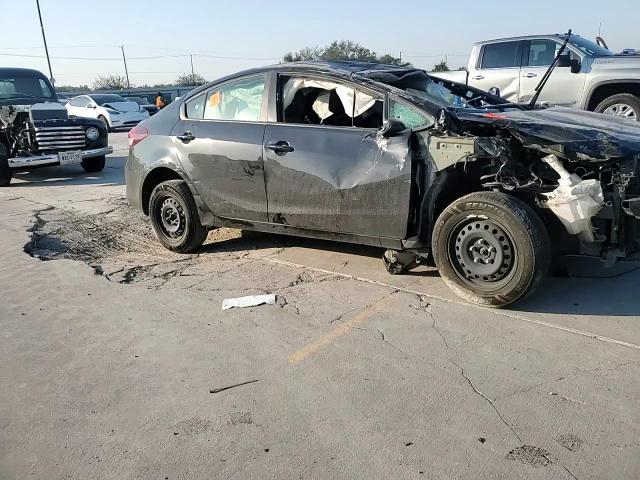 2018 Kia Forte Lx VIN: 3KPFK4A70JE219010 Lot: 76194434