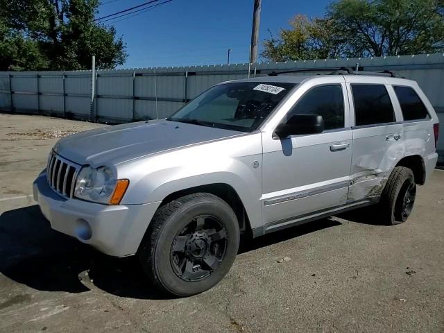 2005 Jeep Grand Cherokee Limited VIN: 1J4HR58N15C690895 Lot: 74282104