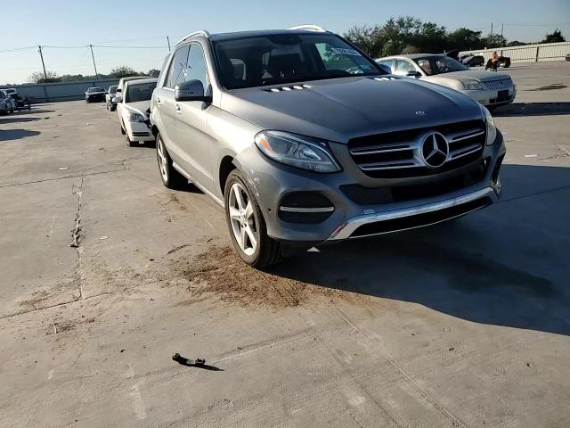 2016 Mercedes-Benz GLE - Image 11