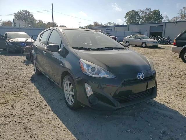 2015 Toyota Prius - Image 11