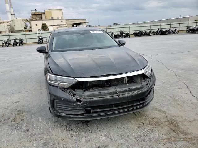 2023 Volkswagen Jetta - Image 11