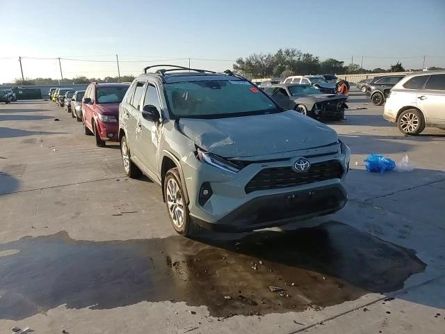 2023 Toyota RAV 4 - Image 11