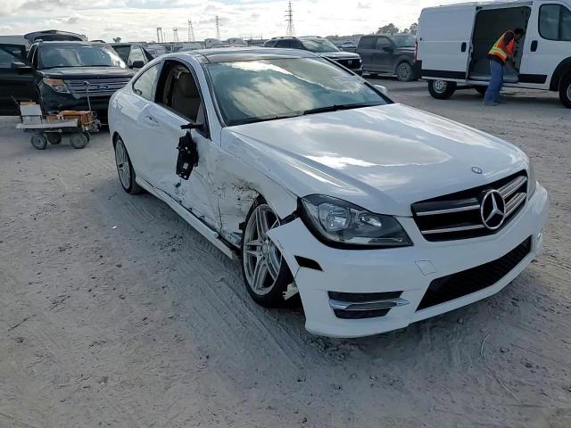 2015 Mercedes-Benz C 250 VIN: WDDGJ4HB4FG369989 Lot: 74782584