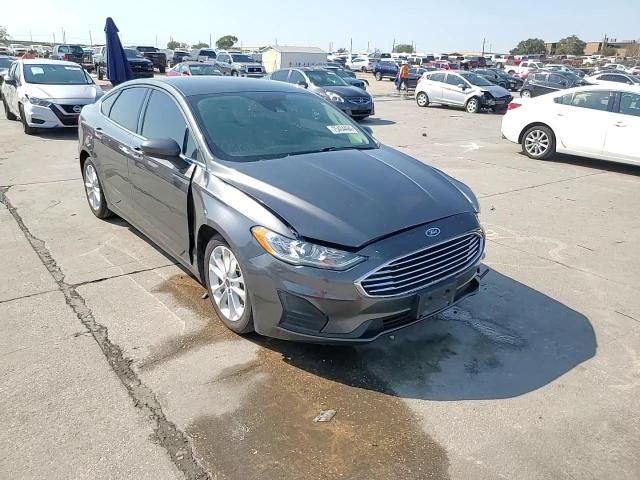 2020 Ford Fusion - Image 13
