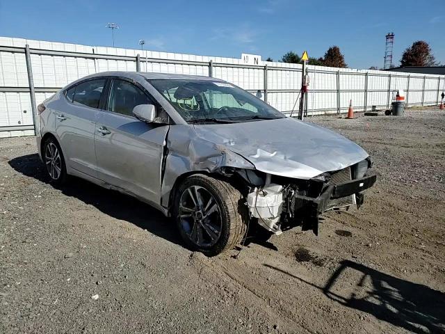 2017 Hyundai Elantra - Image 11