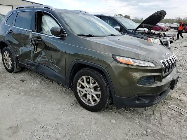 2016 Jeep Cherokee Latitude VIN: 1C4PJLCB2GW160043 Lot: 77021784