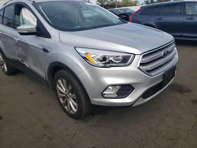 1FMCU9J96JUC16296 2018 Ford Escape Titanium