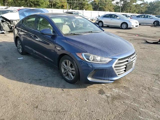 2018 Hyundai Elantra - Image 13