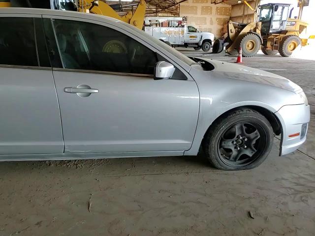 3FAHP0HA9AR297370 2010 Ford Fusion Se