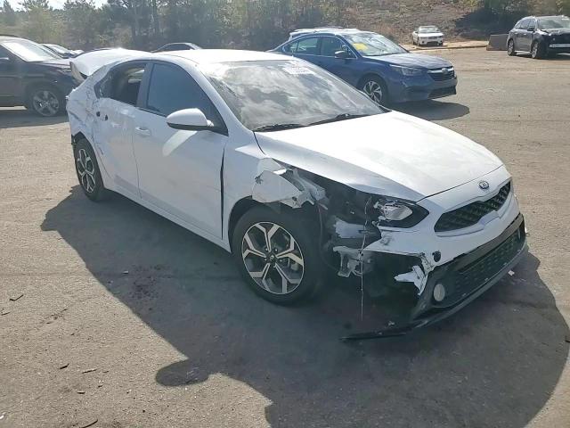 2021 Kia Forte - Image 11