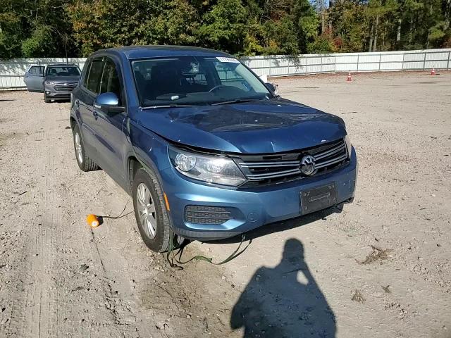 2018 Volkswagen Tiguan - Image 12