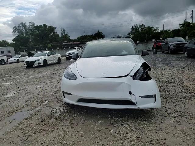 2022 Tesla Model Y VIN: 7SAYGDEF4NF374495 Lot: 73743714