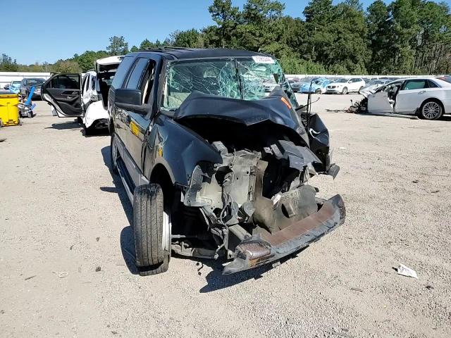 2004 Ford Expedition - Image 12
