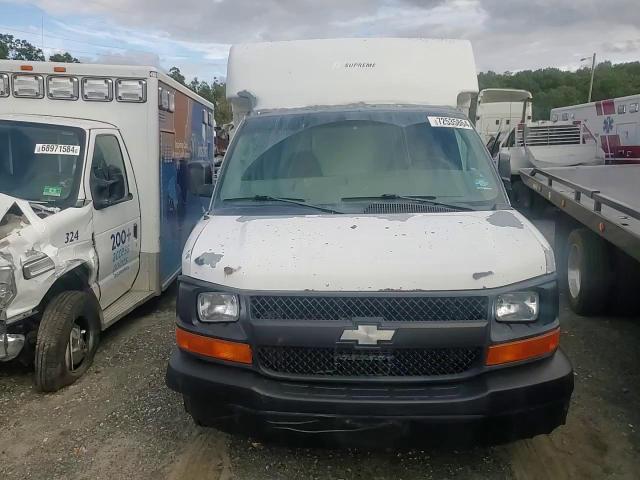 2005 Chevrolet Express G3500 VIN: 1GBHG31U051193029 Lot: 72535864