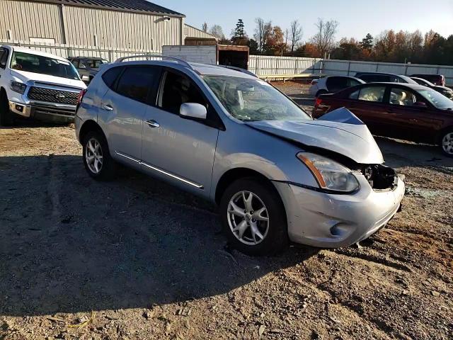 2011 Nissan Rogue - Image 12
