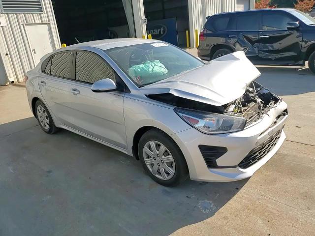 2021 Kia Rio - Image 10