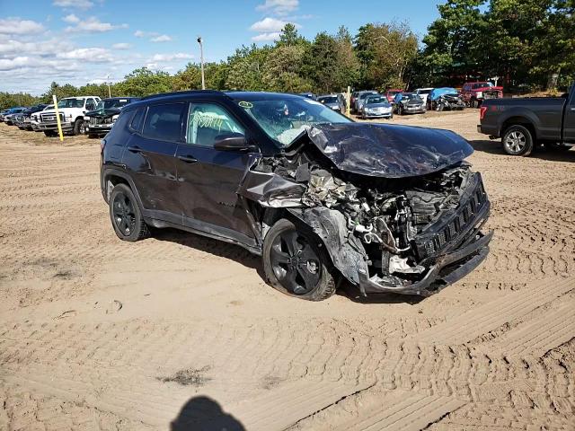 2018 Jeep Compass Latitude VIN: 3C4NJDBBXJT299039 Lot: 73938194