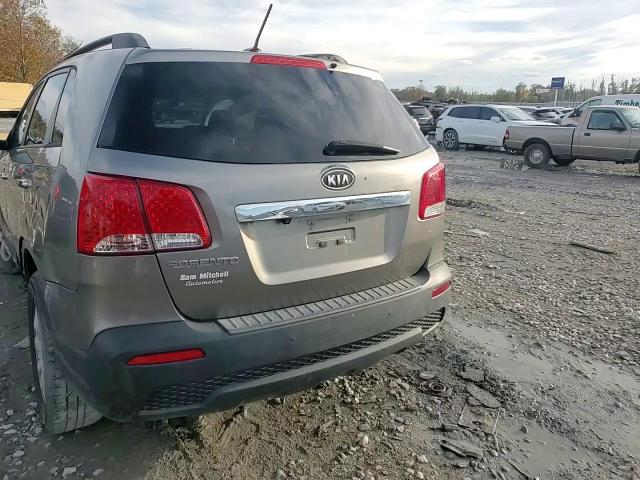 2013 Kia Sorento - Image 11