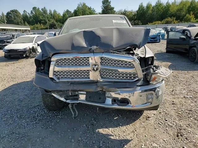 2017 Ram 1500 Laramie VIN: 1C6RR7NT0HS693104 Lot: 75570234