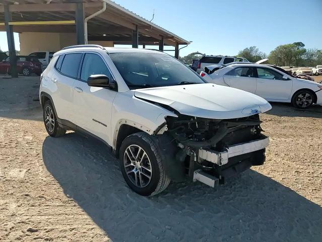 2019 Jeep Compass Latitude VIN: 3C4NJCBB7KT679502 Lot: 76348014