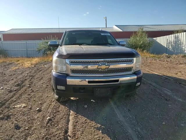 2011 Chevrolet Silverado - Image 11