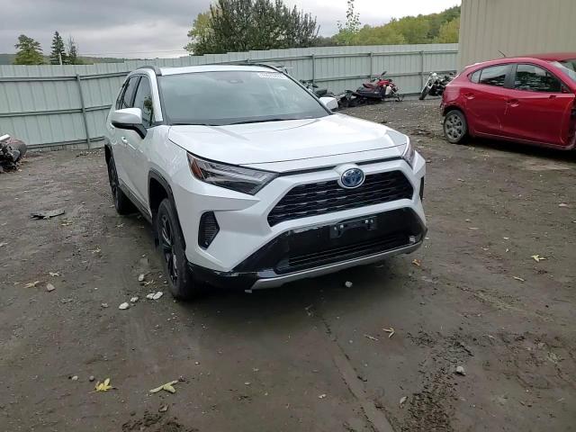 2024 Toyota RAV 4 - Image 15