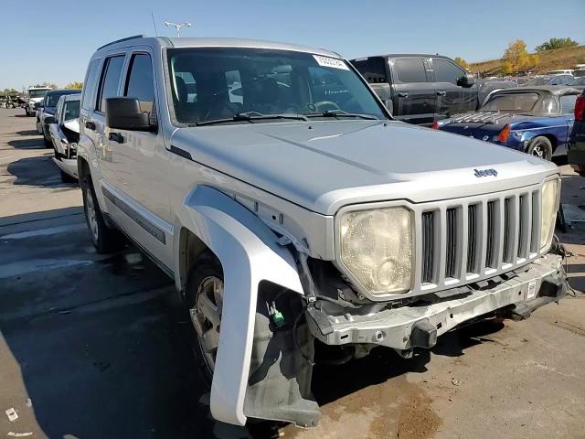 2012 Jeep Liberty (North America) - Image 15