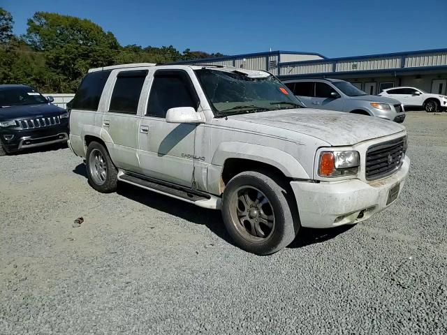 1999 Cadillac Escalade - Image 11