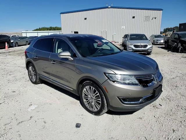 2017 Lincoln Mkx Reserve VIN: 2LMPJ8LR3HBL14174 Lot: 74000384