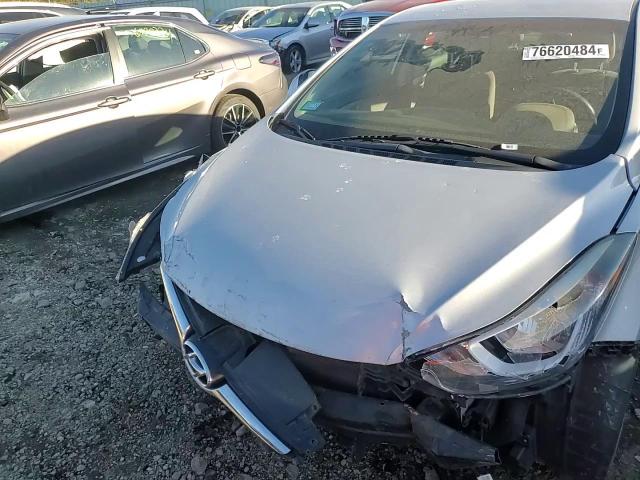 2014 Hyundai Elantra - Image 13