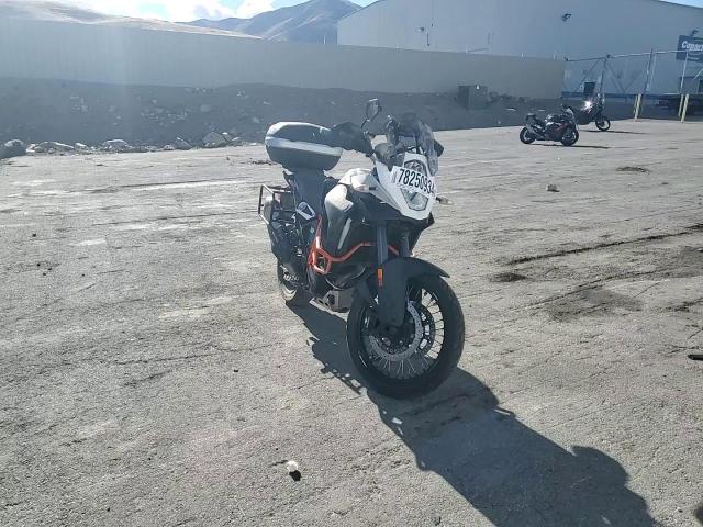 2015 Ktm 1190 Adventure R VIN: VBKV29406FM932959 Lot: 78250934